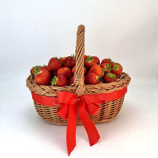 Fruit basket "Strawberry"