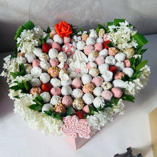 Клубника в шоколаде сердце