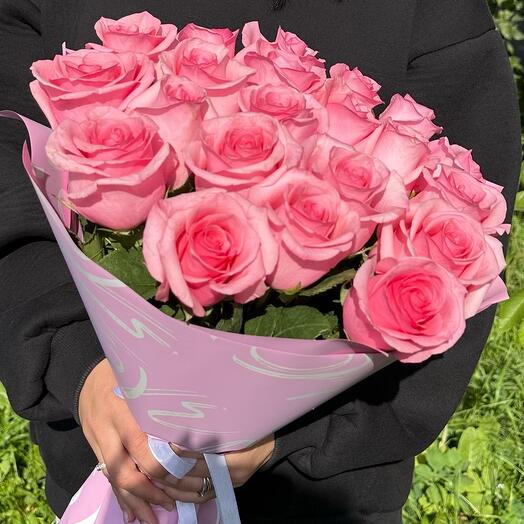 Букет 21 розовая эквадорская  роза