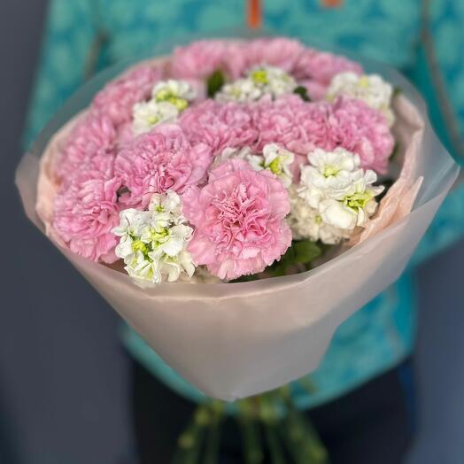 Ароматный букет с маттиолой 052