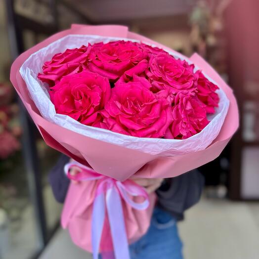 Mono bouquet of roses