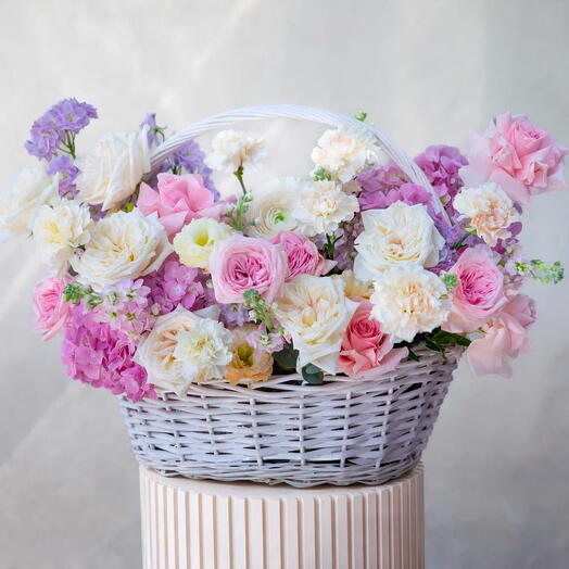 Badia Masabni (Flowers in basket)