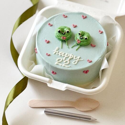 Bento cake with frogs , with your number