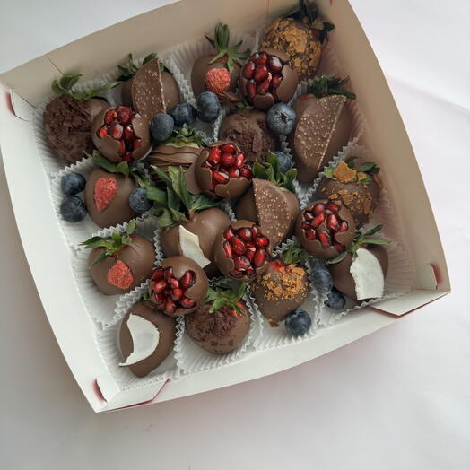 Клубника в шоколаде 16 шт