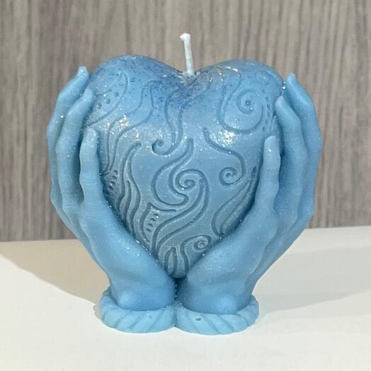 Сердце серо голубое