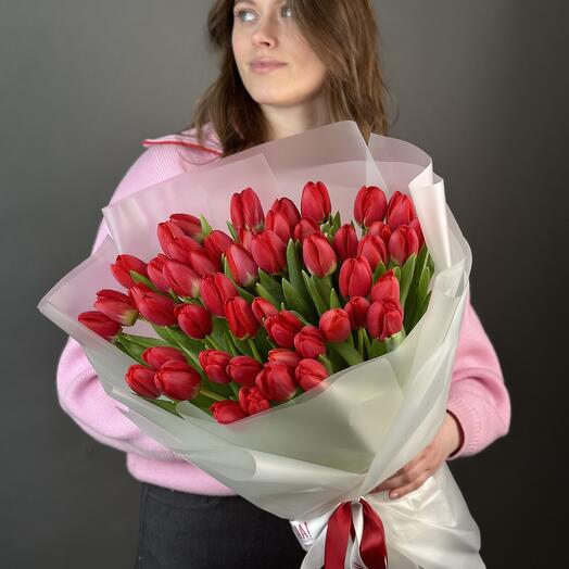 51 red tulips bouquet