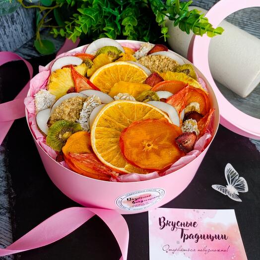"Лето в коробке" Набор ассорти фруктовых чипсов к 8 марта девушке