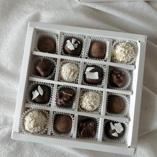 Конфеты без сахара 16 шт ассорти 4 вкуса для девушки/ парня