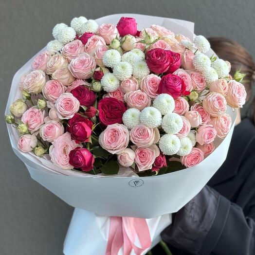 Букет с пионовидными кустовыми розами XL