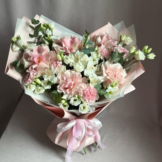 Букет для мамы, французские розы, эустома, альстромерия