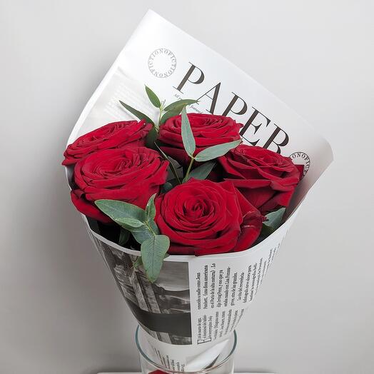 5 Red roses