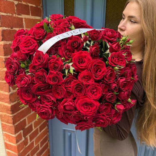 Моно букет из кустовой розы 0229