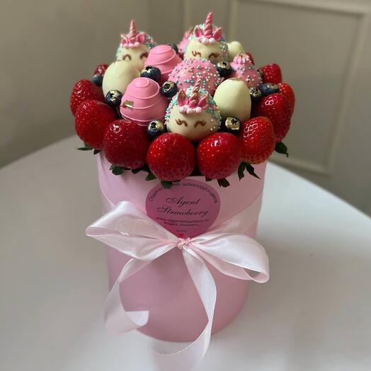 🎀Букет из клубники с единорожками 🦄