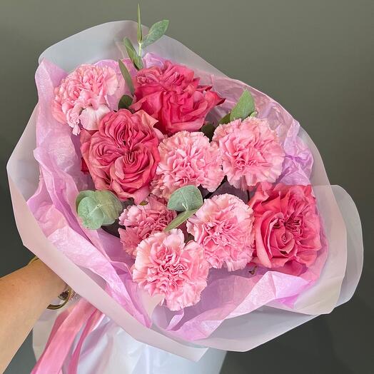 Букет с пионовидными розами кантри блю