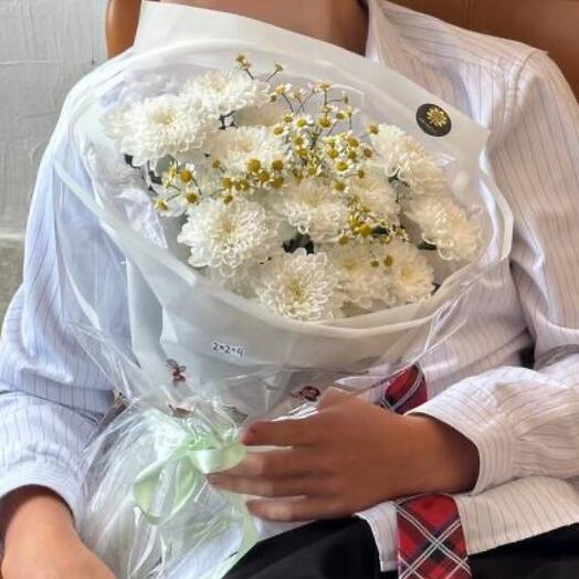 Нежный с ромашками