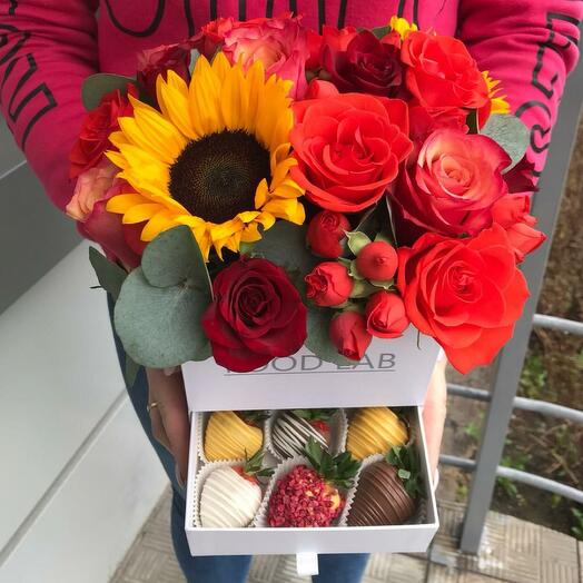 Розы 🌹 подсолнухи 🌻 клубника 🍓