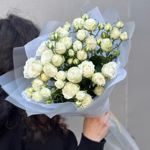 Букет пионовидных белых роз