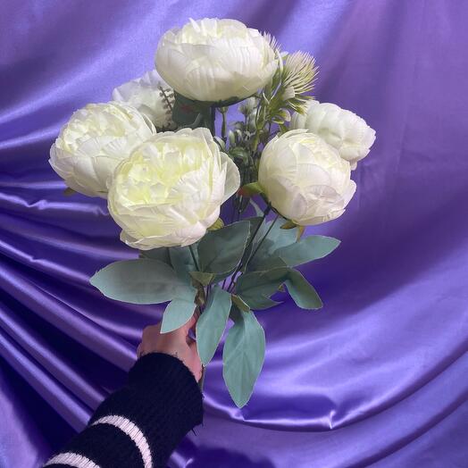 Искусственный букет пионов