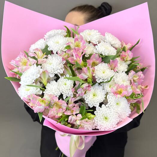 Букет нежных  Хризантем и Альстромерии