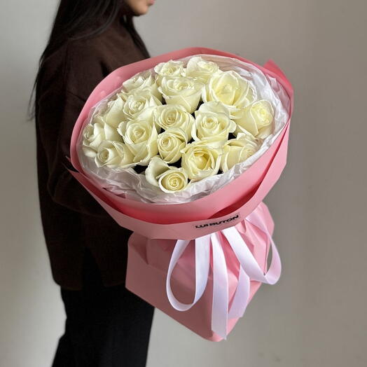 Букет "17 белых роз"