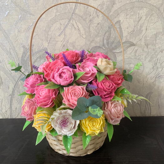 Розовый букет для мамы