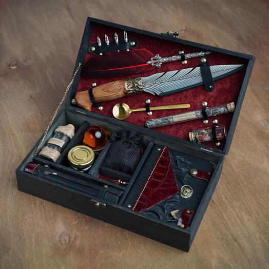 Подарочный набор Красный Атам с гримуаром и рунами для любителей эзотерики