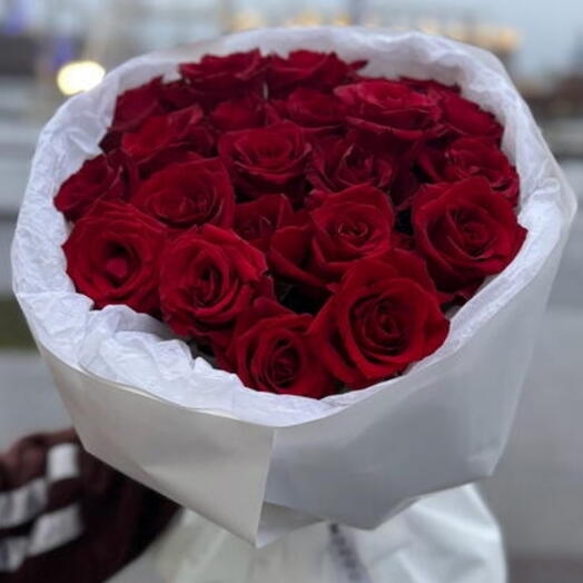 Букет из 21 красной розы