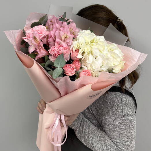 Конфетка🍭 Кустовая Роза, гортензия, диантус, альстромерия