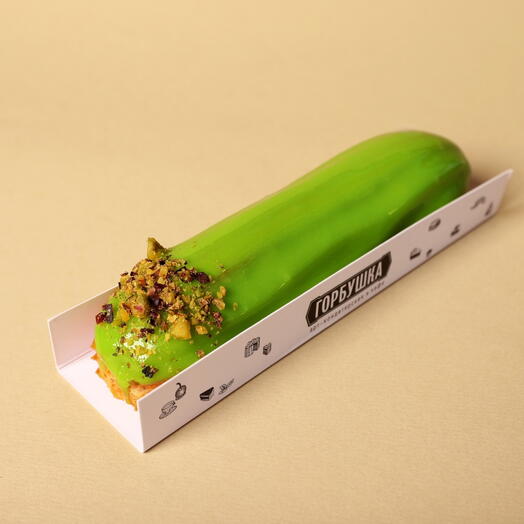 Эклер Фисташковый