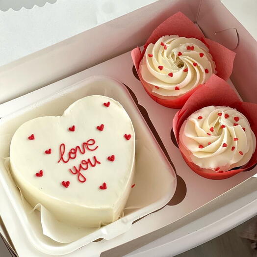 Мини бенто сердце + 2 капкейка набор сладостей "love you "
