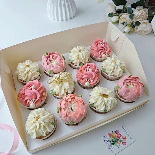 Набор капкейков ассорти 12 шт на