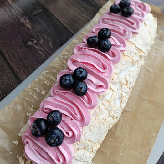 Меренговый рулет с Голубикой
