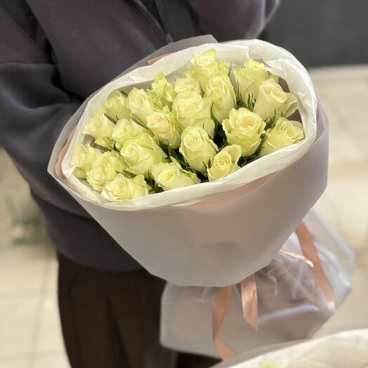 Букет с кенийской розой
