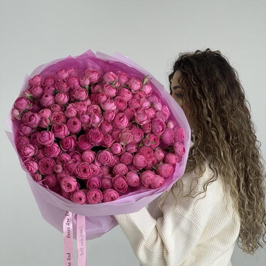 Giselle spray roses