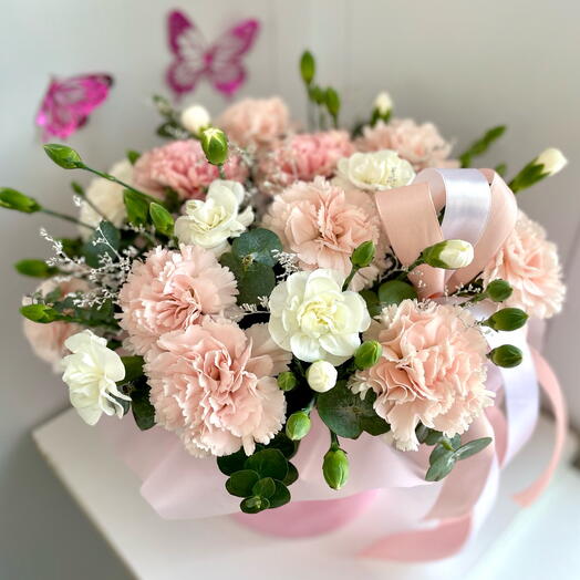 Нежные и ароматные диантусы в шляпной коробке 💘