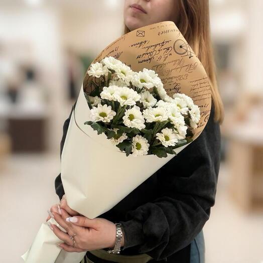 Букет мини из 5 белых кустовых хризантем сорта Сантини