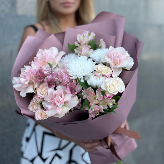 Букет с Французскими розами🌸 кустовой розой💕 альстромери️ хризантема✅