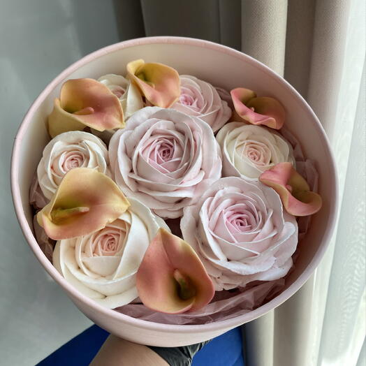 Зефир в коробке розы и каллы