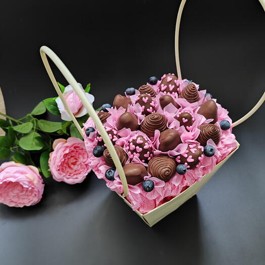 Sweet Tote — ягоды в бельгийском шоколаде в сумочке-подарке