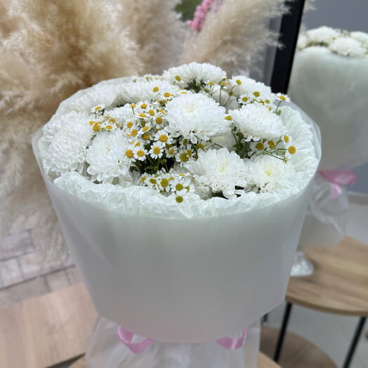 Букет хризантема матрикария