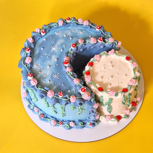 Торт Полумесяц и Солнце, тематический, 2 кг, на День рождения/ Moon and Sun Cake