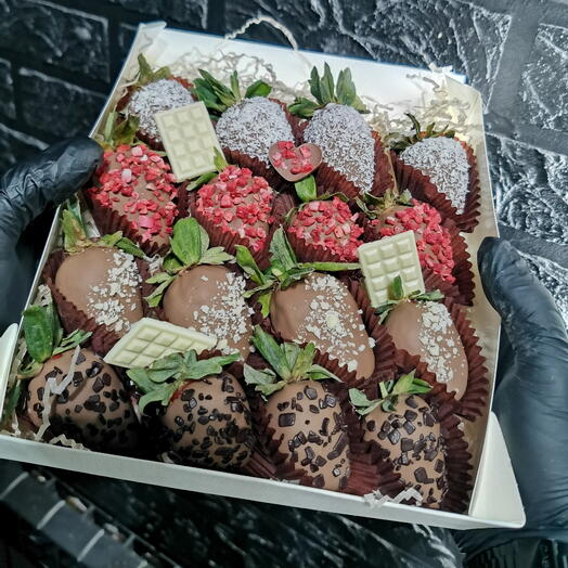 Клубника в молочном шоколаде🍫 16шт