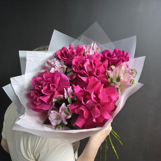 Французская роза 💕и нежная альстромерия