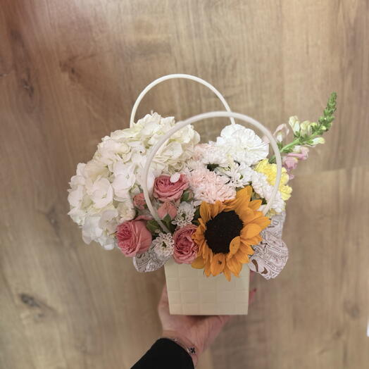 Композиция с подсолнухом