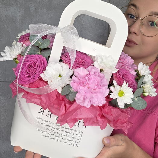 Композиция🩷 Ккстовые розы, хризантемы, диантусы 🌸