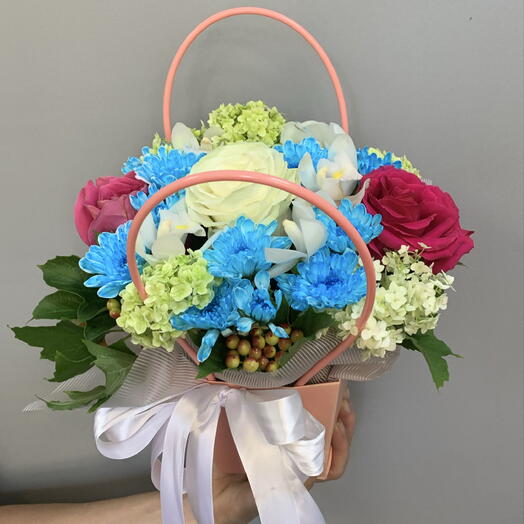 Корзинка с цветами 🌸🌸