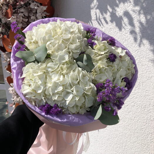 Букет белая гортензия и статица Bloom room 💜🤍
