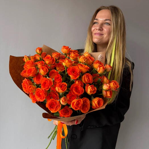 Букет из 11 кустовых роз