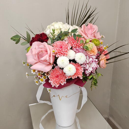 Композиция в конусе "Pink and White"