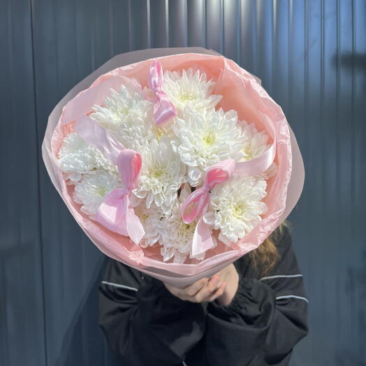 Хризантема премиум с бантиками 🎀Розовый атлас 🎀 девушке стойкий букет